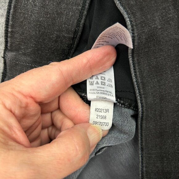 Spanx Pull On Skinny Jeans Women's Size Large Vintage Black Distressed Denim - Picture 8 of 13